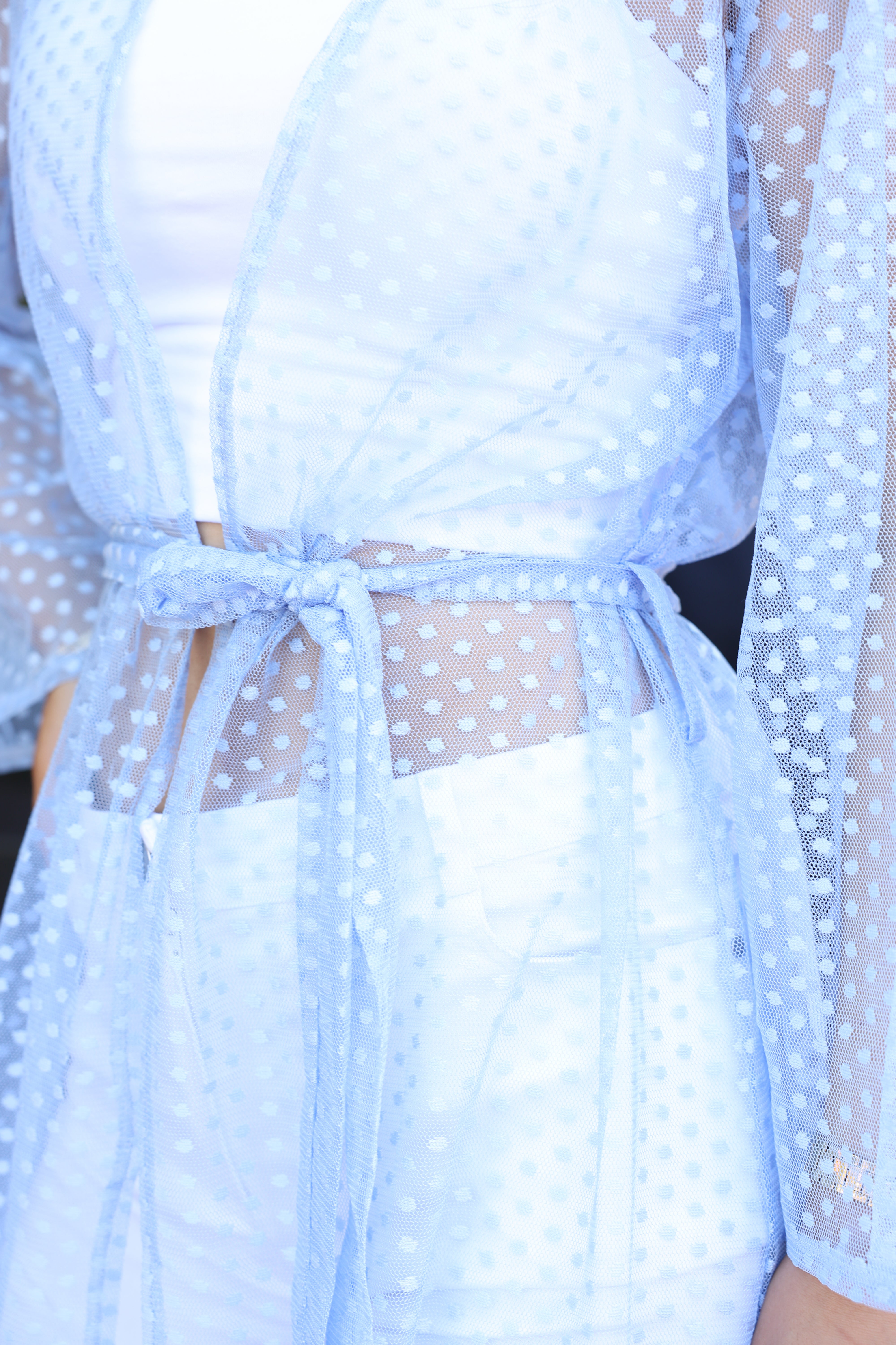 Puantiye Desenli Şeffaf Yazlık Kimono – Hafif, Şık ve Trend Tasarım