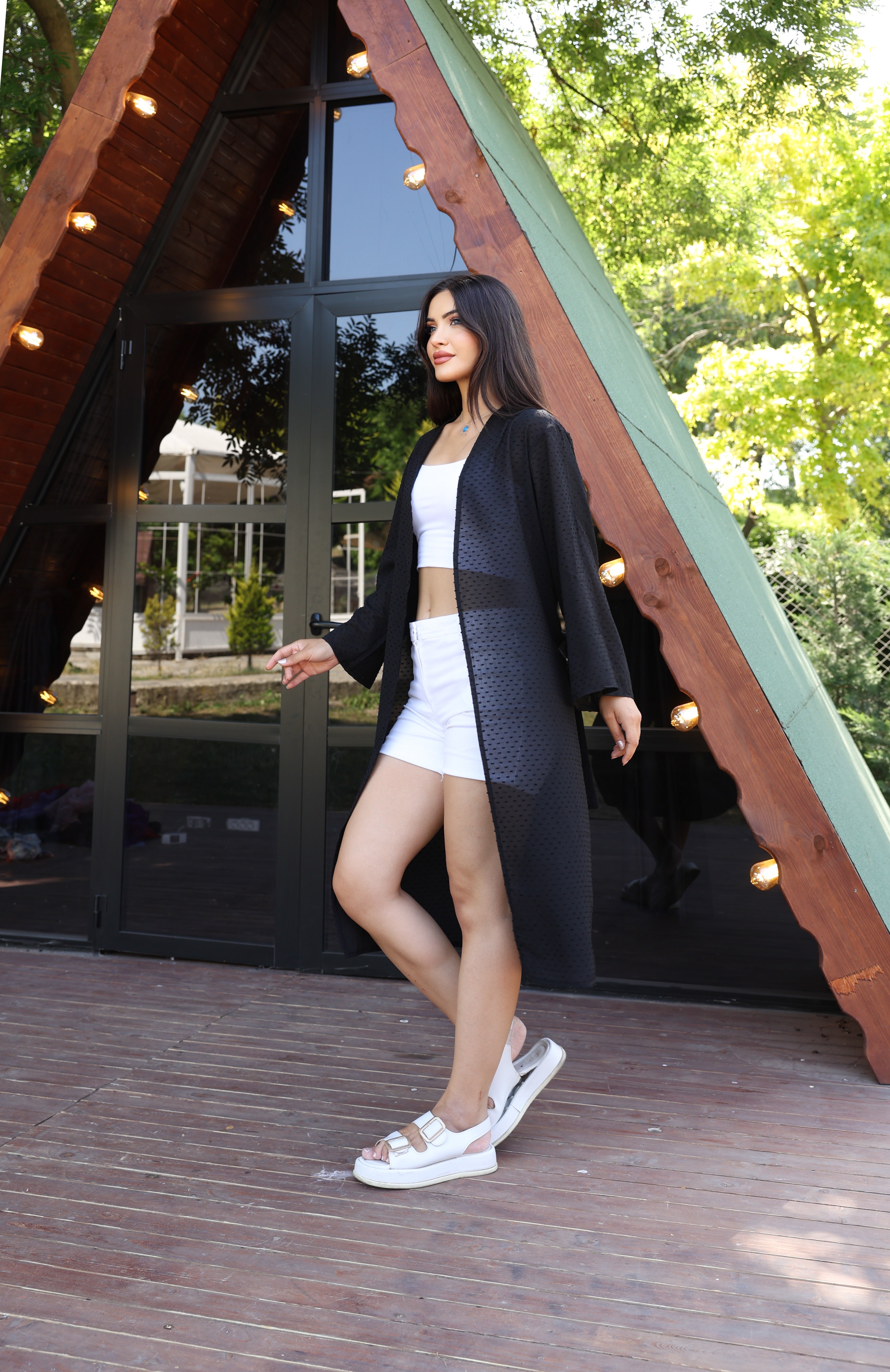 Puantiye Desenli Şeffaf Yazlık Kimono – Hafif, Şık ve Trend Tasarım