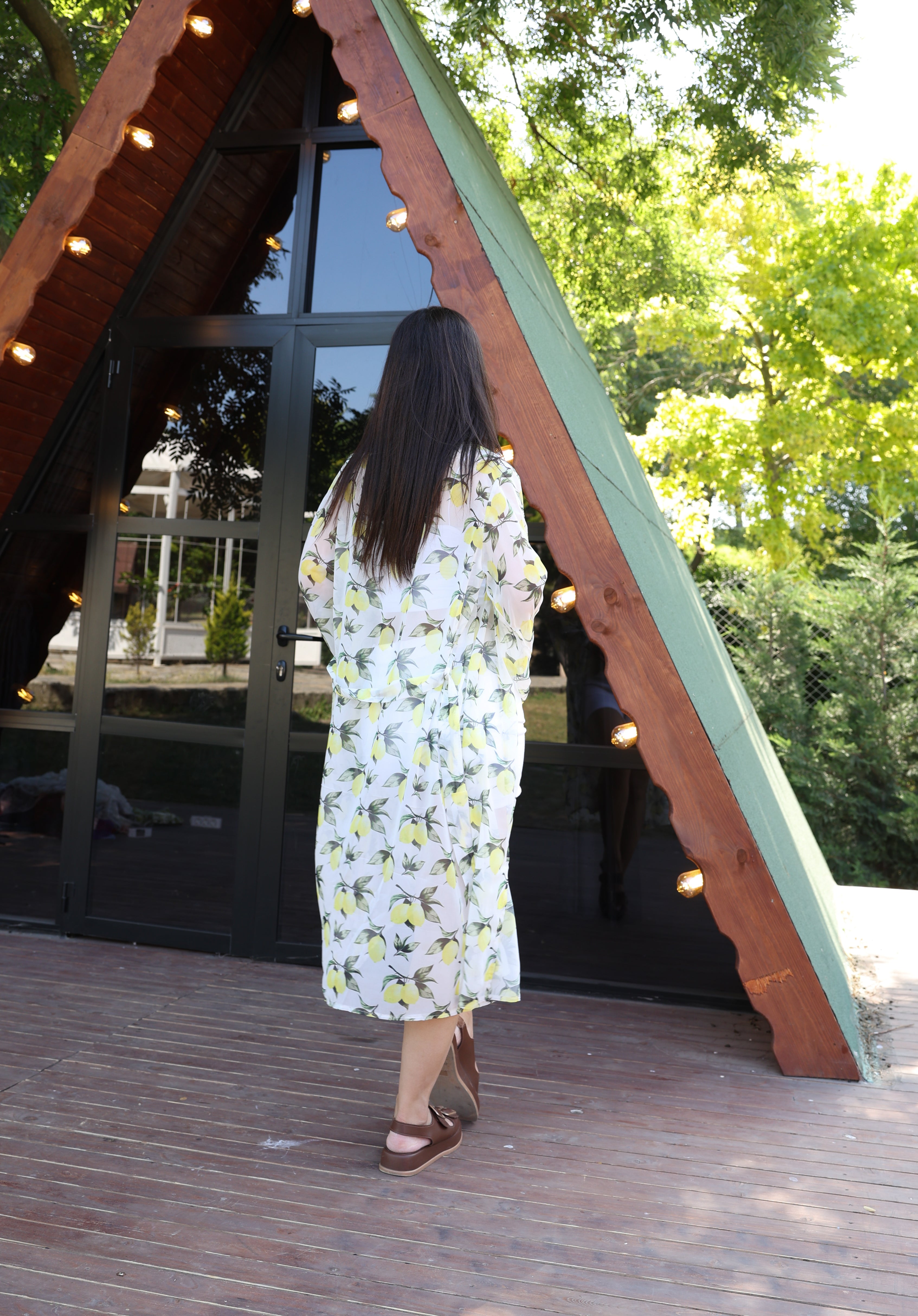 Şık, Hafif ve Çok Yönlü – Standart Beden Desenli Kimono