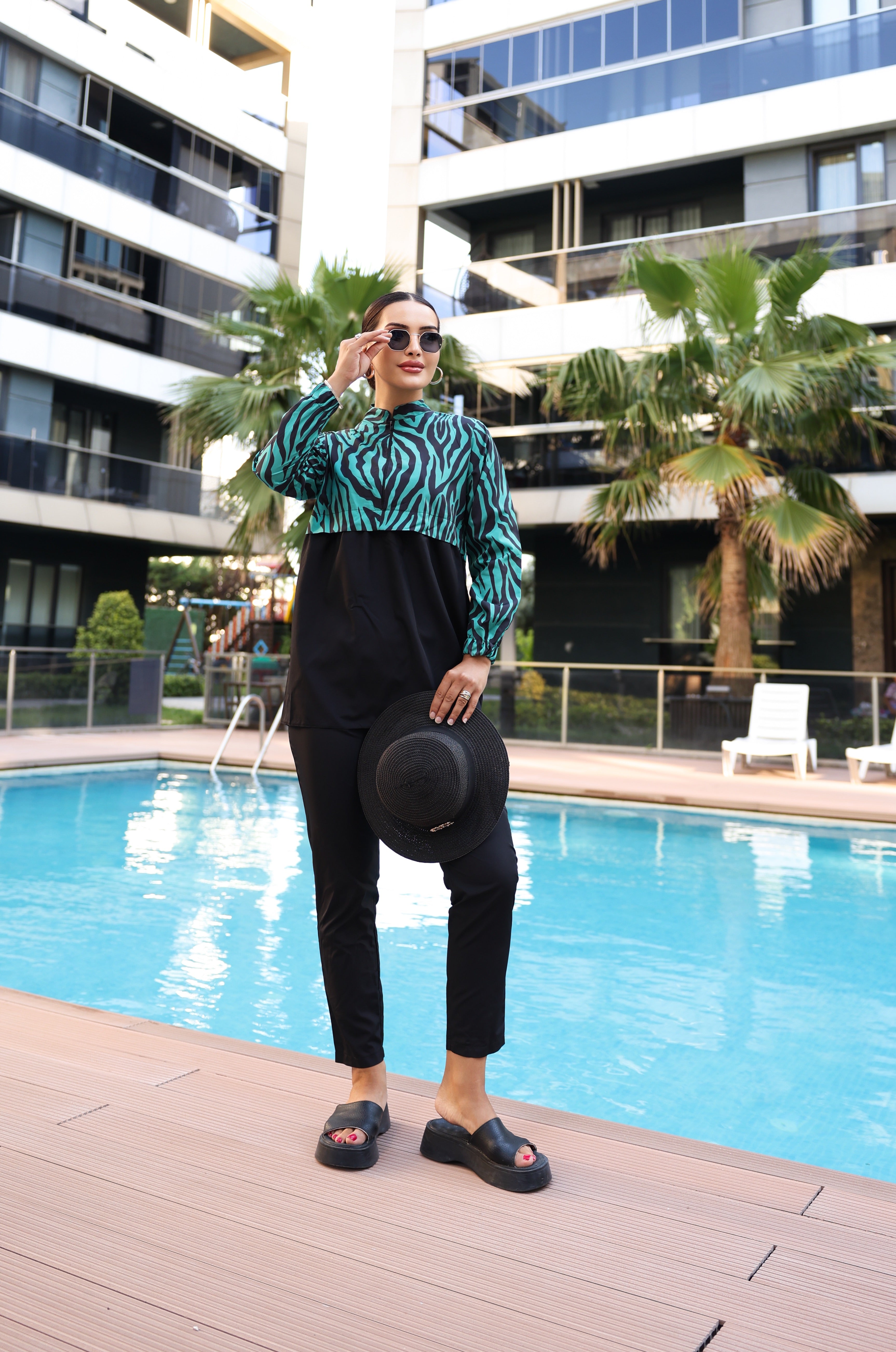 Kadın Zebra Desenli Tam Kapalı Tesettür Mayo Haşema