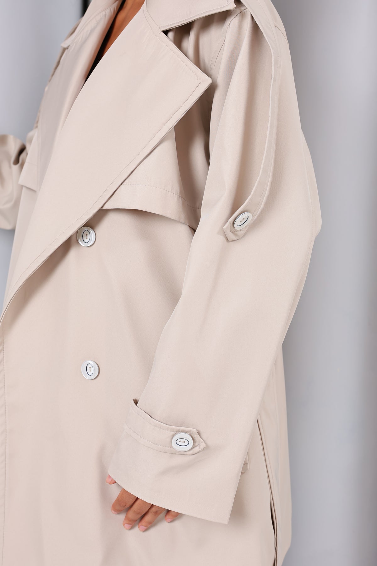 Kadın Oversize Kısa Trençkot Apoletli Düğmeli Cepli Trençkot | Taş