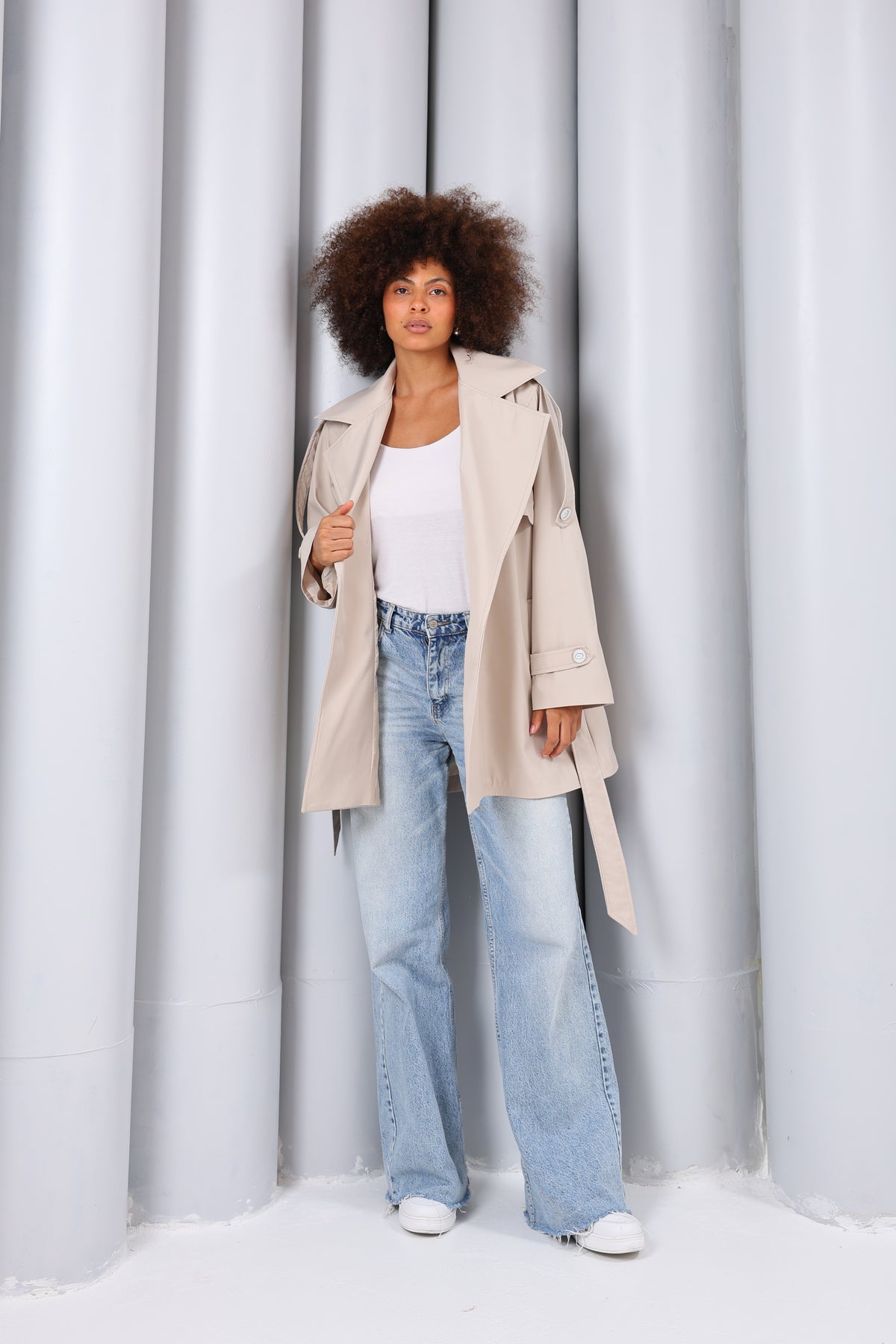 Kadın Oversize Kısa Trençkot Apoletli Düğmeli Cepli Trençkot | Taş