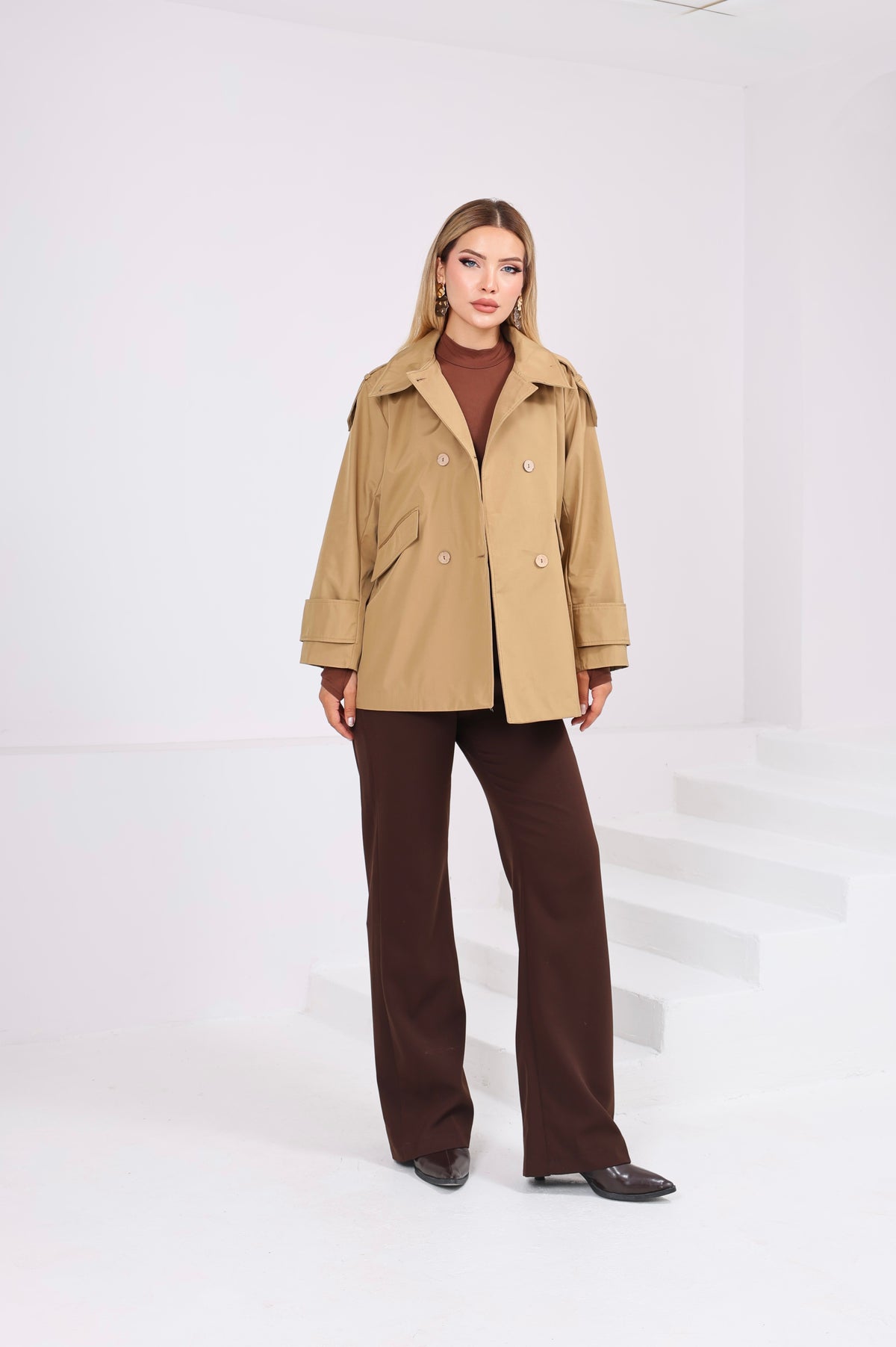 Kadın Oversize Kısa Trençkot Dik Yaka Düğmeli Cepli Trençkot | Vizon