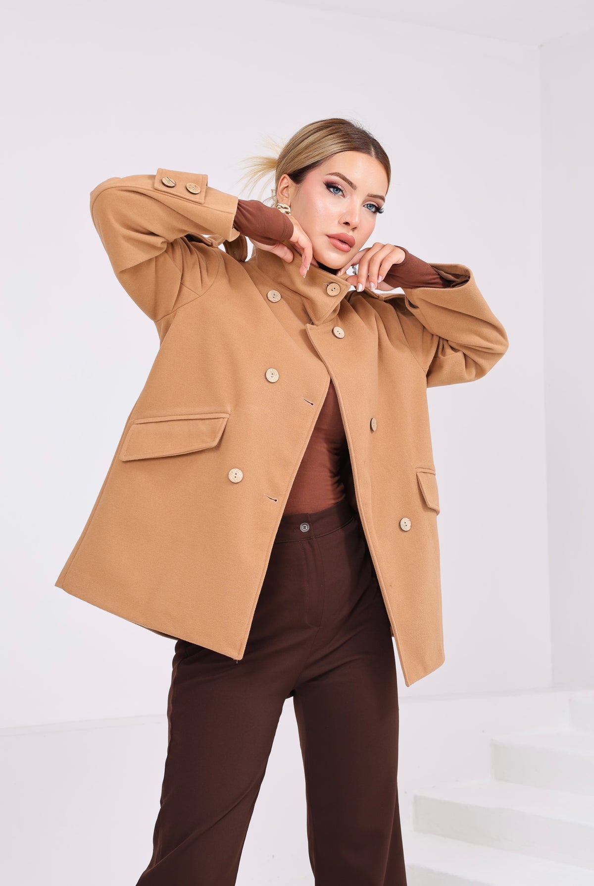 Kadın Oversize Dik Yaka Düğmeli Cepli Kısa Kaşe Kaban | Camel Renk