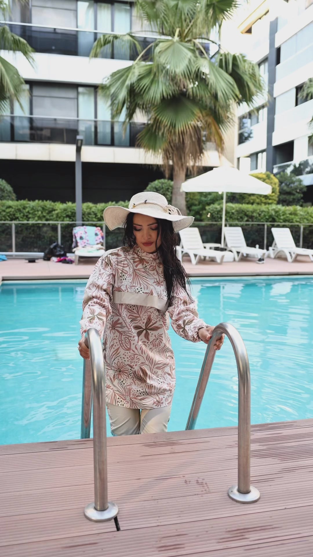 Desenli Tam Kapalı Tesettür Mayo Haşema