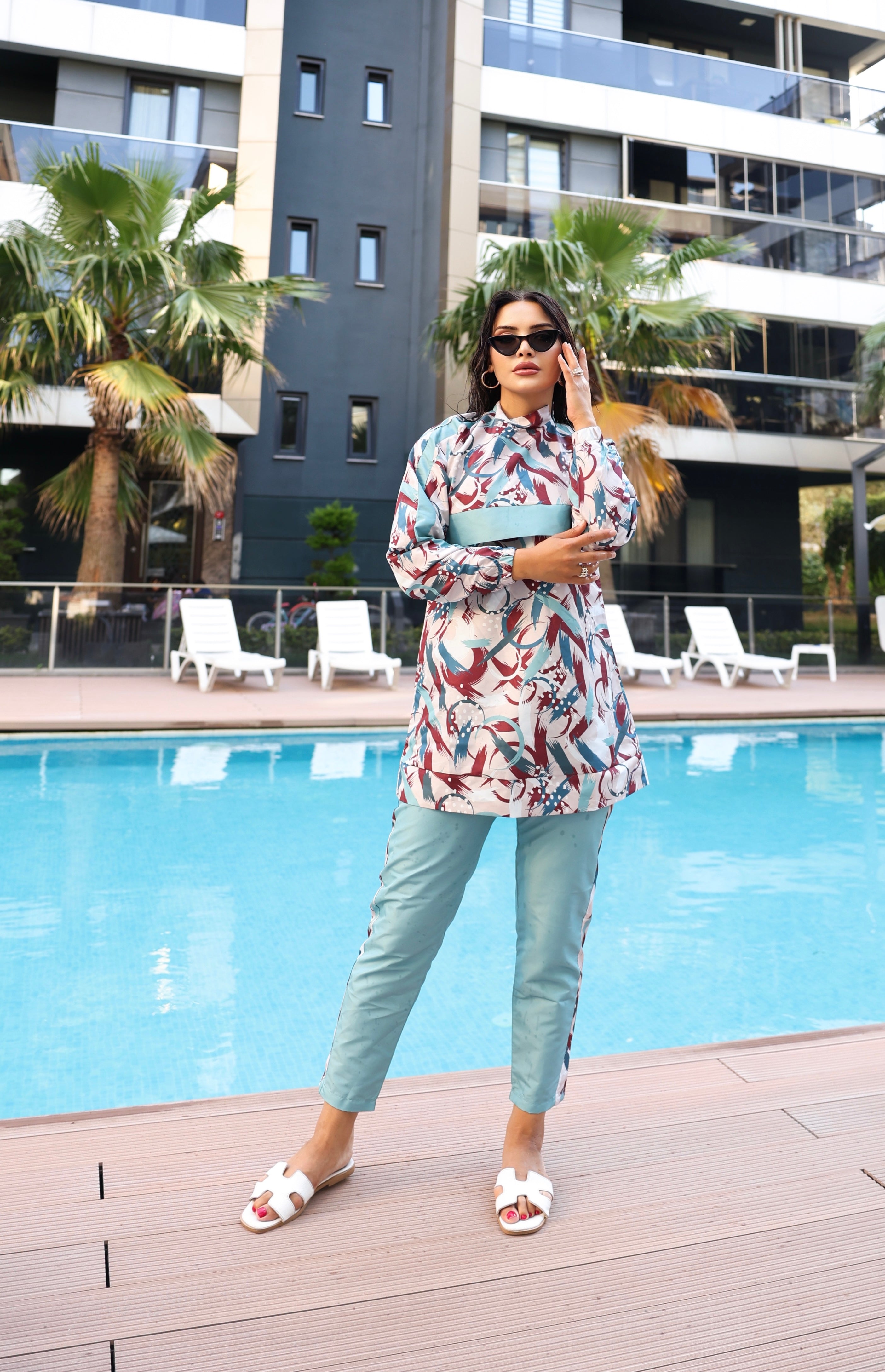 Desenli Tam Kapalı Tesettür Mayo