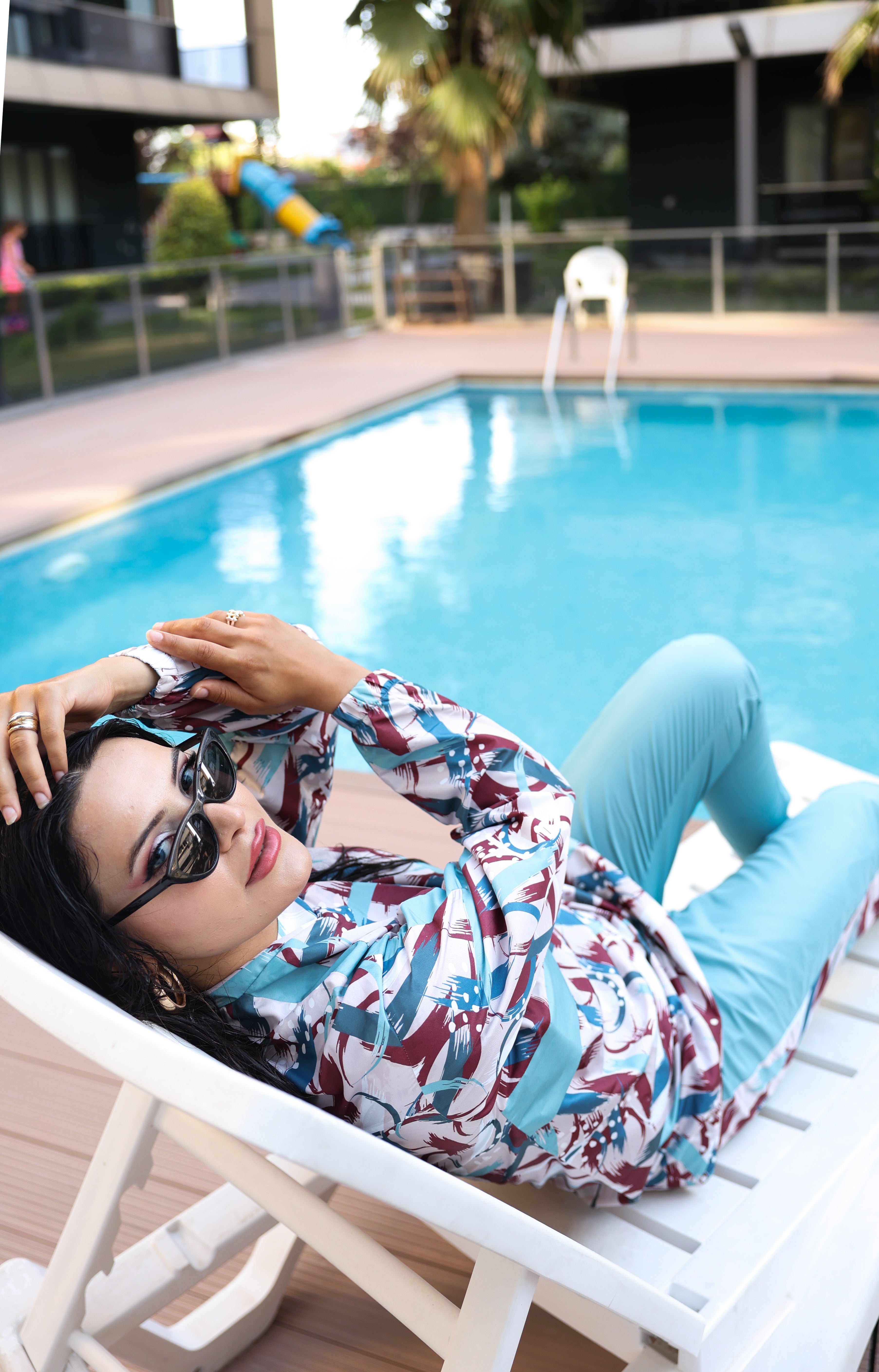 Desenli Tam Kapalı Tesettür Mayo