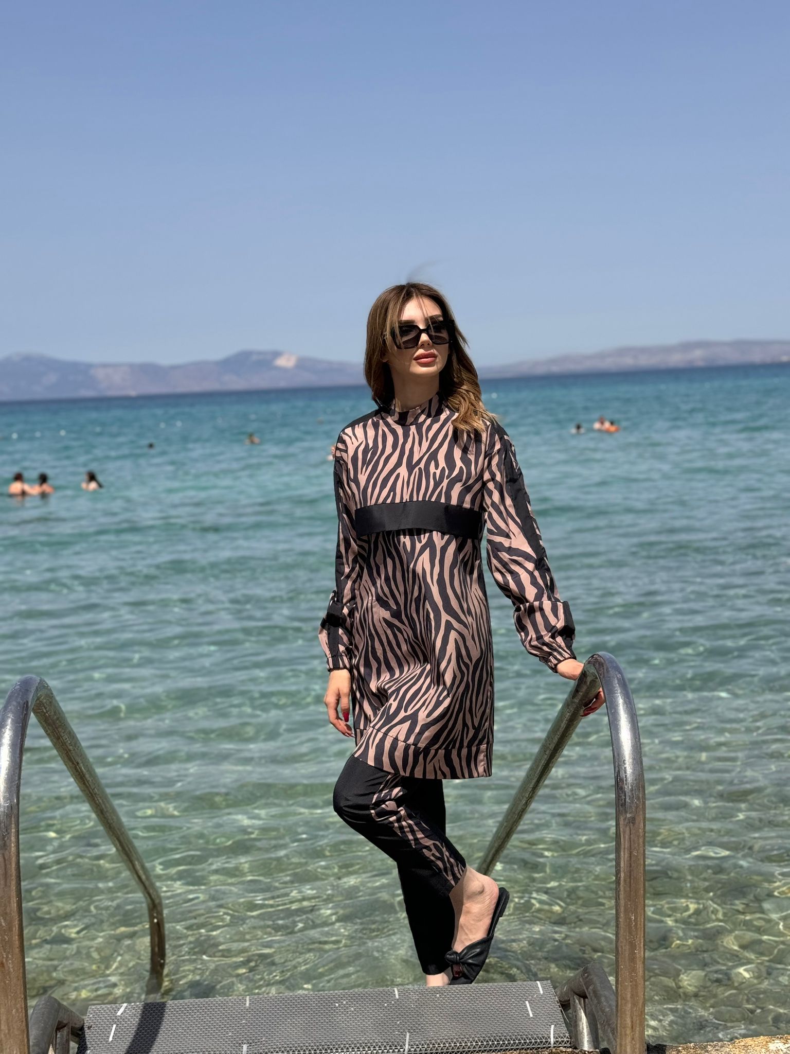 Zebra Desenli Tam Kapalı Tesettür Mayo Haşema