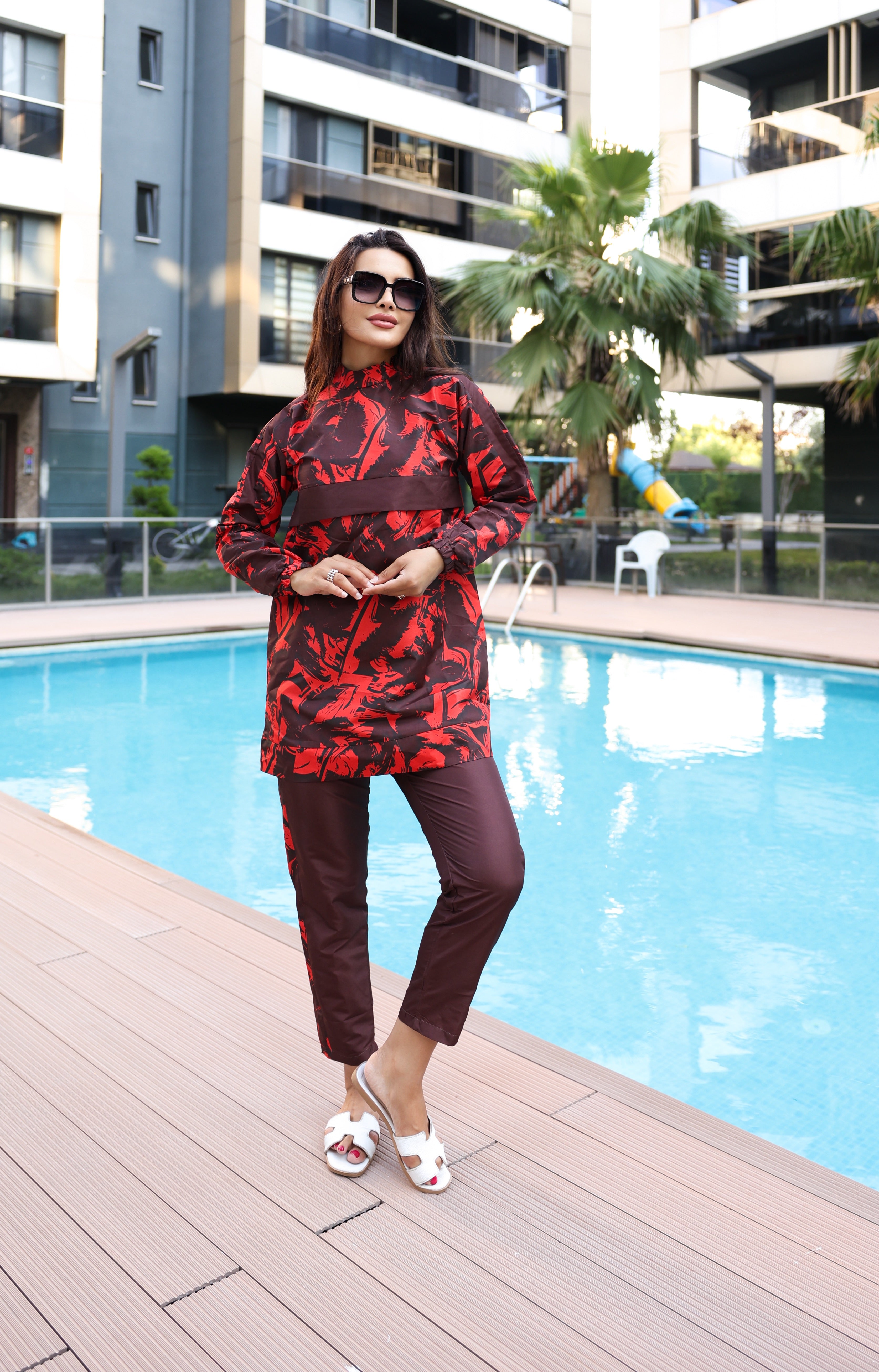 Desenli Tam Kapalı Tesettür Mayo