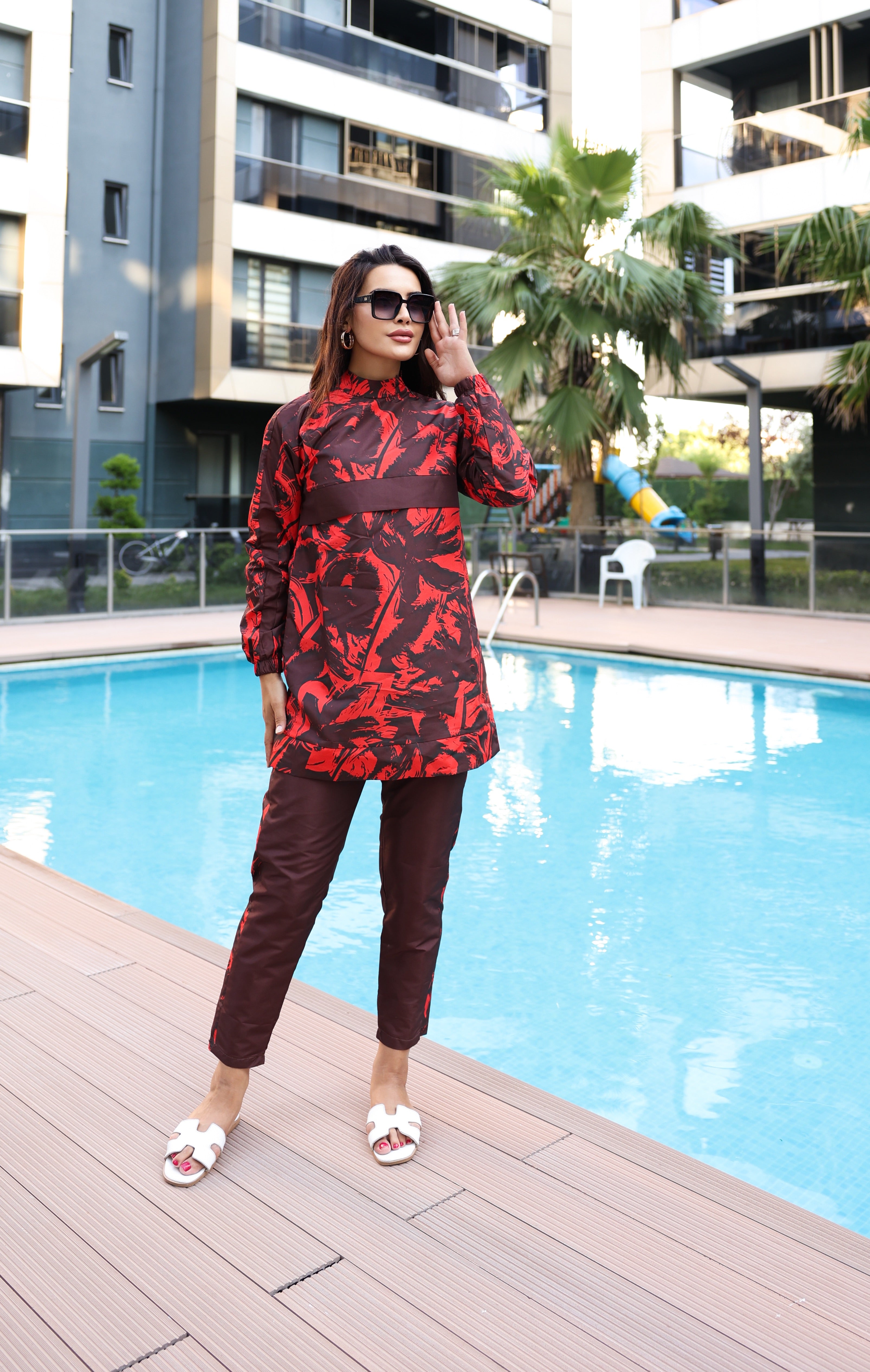 Desenli Tam Kapalı Tesettür Mayo