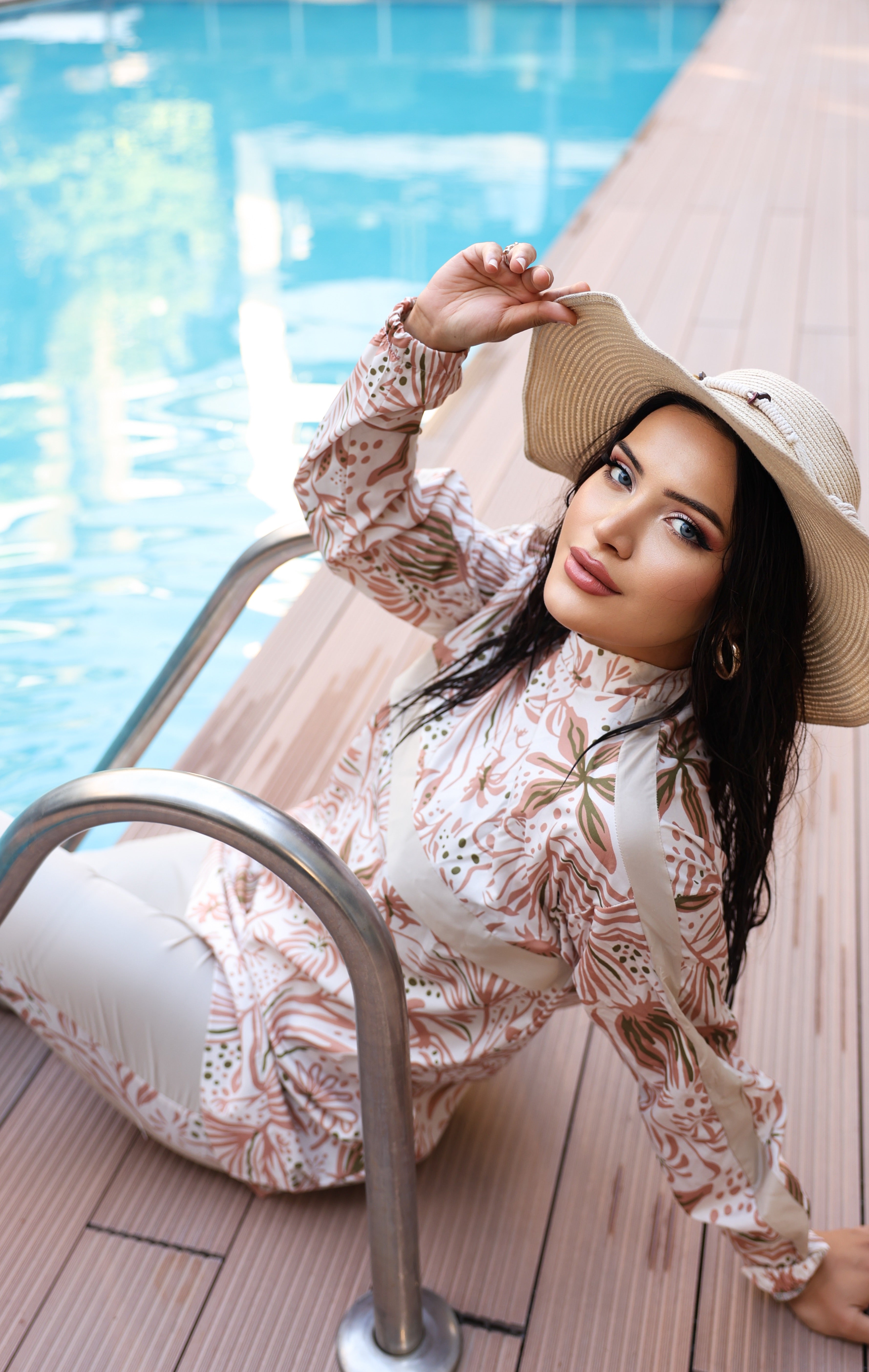 Desenli Tam Kapalı Tesettür Mayo Haşema